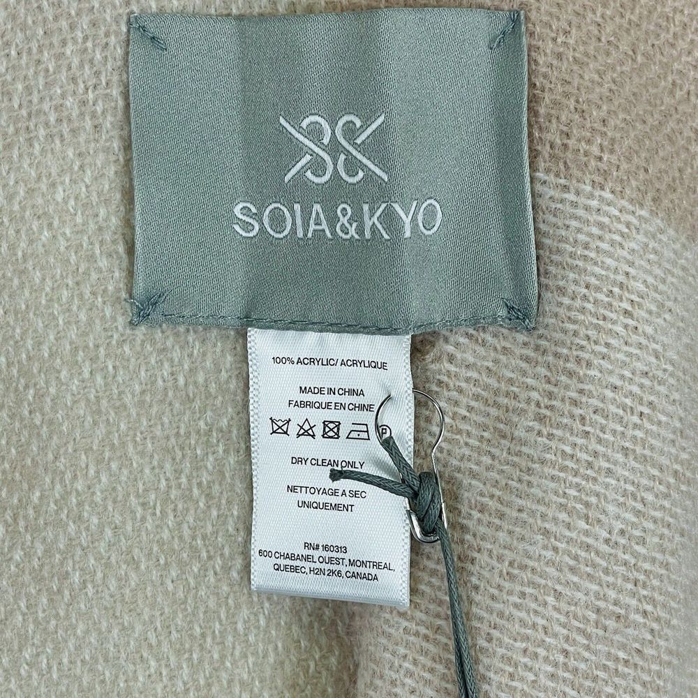 Soia & Kyo Champagne Blush Ruana Fringe Shawl Sweater Wrap Womens One Size‎ NEW - Picture 7 of 7